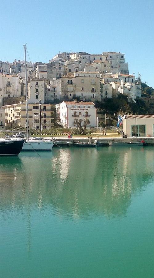 La Scogliera Hotel Rodi Garganico Luaran gambar